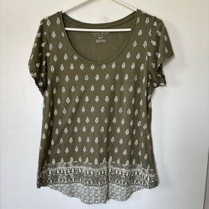 🎉4/30$🎉 Lucky Brand Olive Print T-Shirt Medium